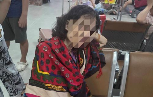 Bà Lý khi đang ở Ga Đà Nẵng.