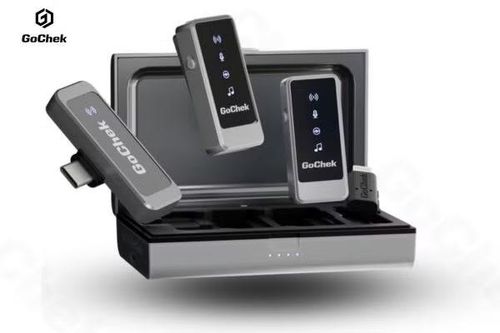 Khác với trước đây khi người dùng chỉ quan tâm đến khả năng thu âm, xu hướng năm 2026 cho thấy các tiêu chí như công nghệ AI lọc tiếng ồn, tự động nhận diện giọng nói, cân bằng âm lượng, thời lượng pin dài và kết nối ổn định đang trở thành những yếu tố quan trọng giúp nâng cao trải nghiệm ghi hình và giảm đáng kể thời gian xử lý hậu kỳ. (Ảnh: Gocheck)