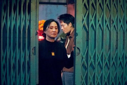 Màn kết hợp giữa Hồng Đào và Võ Tấn Phát gây tò mò cho khán giả. Ảnh: ĐPCC.