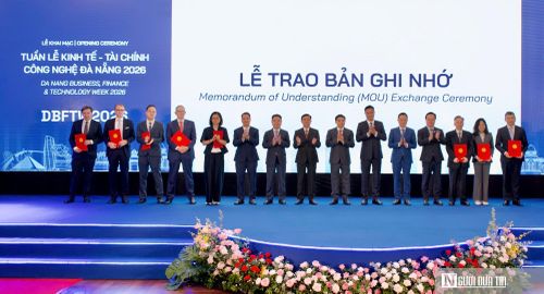Trao các biên bản ghi nhớ, hợp tác giữa Ủy ban nhân dân thành phố Đà Nẵng, Cơ quan Điều hành Trung tâm tài chính Quốc tế Việt Nam tại thành phố Đà Nẵng với các cơ quan, tổ chức, doanh nghiệp trong nước và quốc tế.