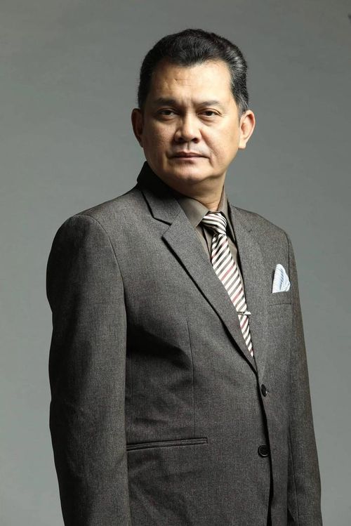 Có thể nói, nửa đầu năm 2026 là chặng đường đáng tiếc của NSƯT Hữu Châu ở phòng vé. (Ảnh: FBNV)