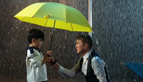 Bé Polo đóng MV cùng Đàm Vĩnh Hưng khiến khán giả thích thú.