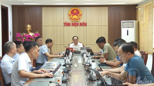 Phó Chủ tịch UBND tỉnh Nguyễn Minh Phú chủ trì hội nghị tại điểm cầu tỉnh Điện Biên.