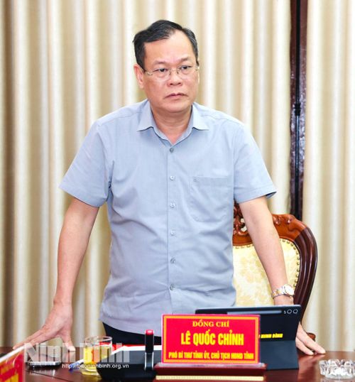 Đồng chí Lê Quốc Chỉnh, Phó Bí thư Tỉnh ủy, Chủ tịch HĐND tỉnh phát biểu tại hội nghị.