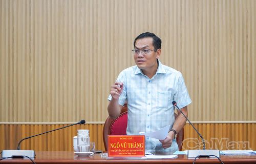Phó Chủ tịch UBND tỉnh Ngô Vũ Thăng yêu cầu các sở, ngành, địa phương nhanh chóng hoàn thiện hệ thống dữ liệu phục vụ công trình Đền Tưởng niệm.