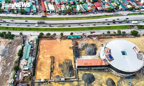 Đầu năm 2025, UBND TP Hà Nội quyết định cho Công ty CP Bến xe Thanh Trì thuê 27.577,3 m² đất tại phường Yên Sở để thực hiện dự án xây dựng bến xe khách Yên Sở. Dự án có thời hạn sử dụng đất đến hết ngày 30/12/2066, với tổng mức đầu tư gần 120 tỷ đồng và được quy hoạch nhằm giảm áp lực cho bến xe Giáp Bát, một trong những đầu mối giao thông lớn ở cửa ngõ phía Nam thành phố.