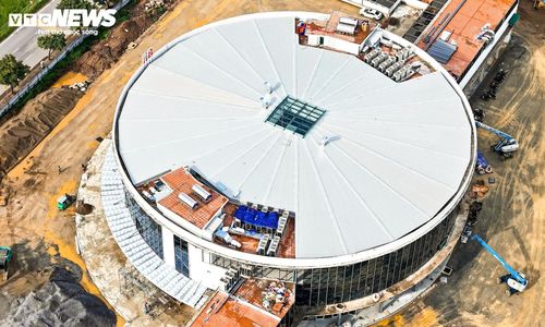Dự án được khởi công trong quý II/2025. Theo thiết kế, công trình có diện tích xây dựng khoảng 3.445 m², tổng diện tích sàn hơn 14.500 m² và cao 19,2 m. Toàn bộ công trình gồm ba tầng nổi và một tầng hầm.