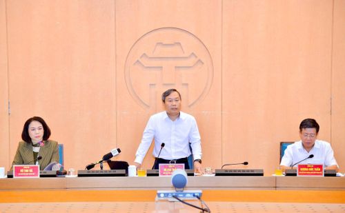 Chủ tịch UBND thành phố Hà Nội Vũ Đại Thắng phát biểu chỉ đạo tại phiên họp tập thể UBND thành phố thường kỳ tháng 7. Ảnh: Viết Thành
