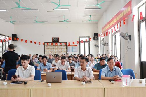 Quang cảnh hội nghị. Ảnh: NM