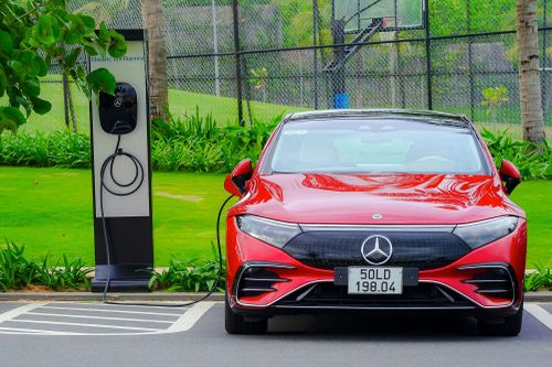 Nhiều hãng xe sang cố gắng bố trí trạm sạc ở gần các khu nghỉ dưỡng, đô thị hạng sang... để phục vụ nhóm khách hàng đặc thù. Ảnh: Hoàng Linh