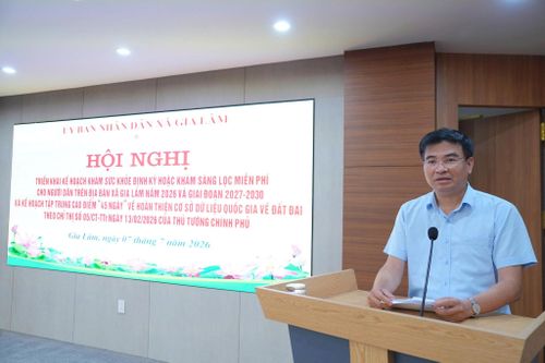 Chủ tịch UBND xã Gia Lâm Dương Viết Cường phát biểu tại hội nghị. Ảnh: PV