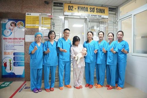 Sức khỏe bệnh nhi ổn định, tiêu hóa tốt và đã được xuất viện.