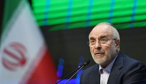 Trong khi đó, Chủ tịch Quốc hội Iran Mohammad Baqer Qalibaf cáo buộc Washington vi phạm các cam kết liên quan đến eo biển Hormuz, đồng thời khẳng định Iran sẽ không khuất phục trước sức ép.