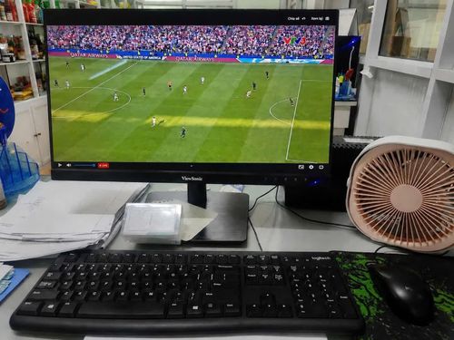 Minh Kiên thừa nhận bị cuốn theo những trận bóng đá hấp dẫn, cần tự chấn chỉnh thái độ làm việc.