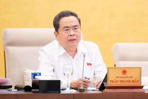 Chủ tịch Quốc hội Trần Thanh Mẫn cho ý kiến thảo luận
