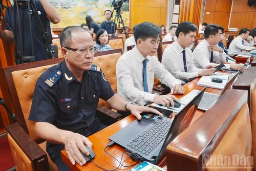 Đại biểu các ngành dự Kỳ họp.