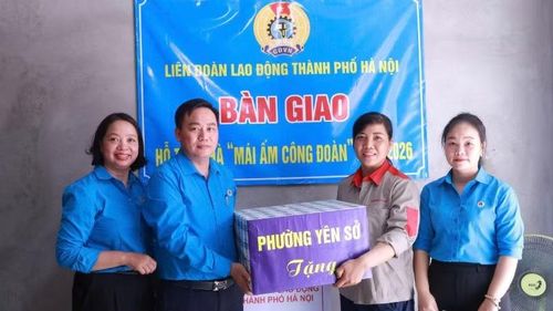 Các cấp Công đoàn chia sẻ khó khăn cùng người lao động.
