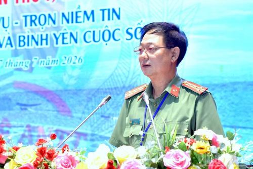 Đại tá Nguyễn Phúc Cường, Phó Giám đốc Công an tỉnh, Trưởng Ban tổ chức hội thi, phát biểu bế mạc hội thi.