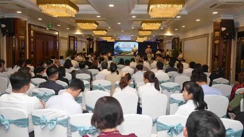 Quang cảnh Hội nghị gặp gỡ doanh nghiệp du lịch và bàn giải pháp phát triển du lịch năm 2026.