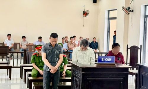 Phiên tòa xét xử 3 bị cáo: Tuấn, Đình và Trinh.