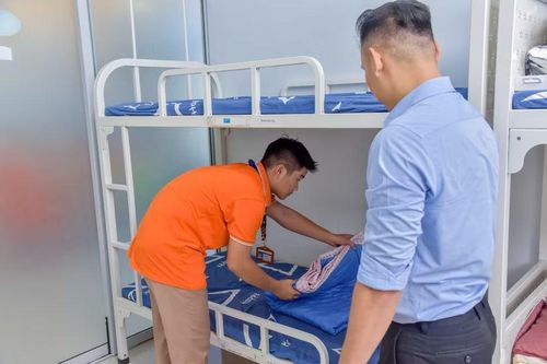 Cuộc sống nội trú tại FPT School Quy Nhơn luôn có sự đồng hành của thầy cô quản nhiệm.