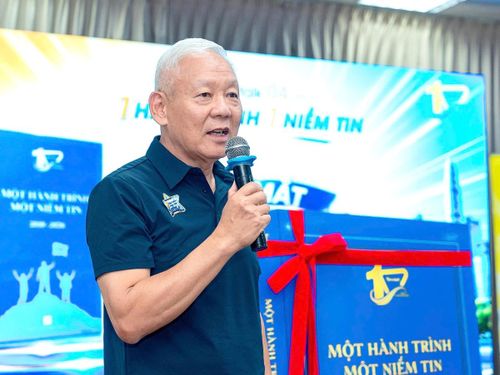 TS Trần Văn, nguyên Phó Chủ nhiệm Ủy ban Tài chính - Ngân sách, nay là Ủy ban Kinh tế và Tài chính Quốc hội