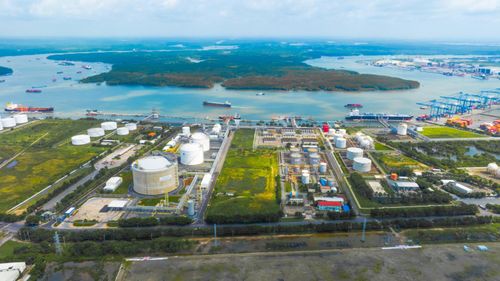 Các dự án LNG, điện gió ngoài khơi, hydrogen, CCUS hay hạ tầng năng lượng tích hợp đều có quy mô vốn lớn, yêu cầu công nghệ cao, thời gian chuẩn bị kéo dài và liên quan đến nhiều cơ quan quản lý.