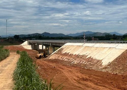 Hoàn thiện hạ tầng giao thông, kết nối các vùng để phát triển kinh tế- xã hội vùng cao