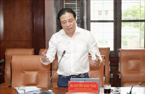 Thảo luận tại tổ các nội dung của hội nghị. Ảnh: Mai Trang/TTXVN