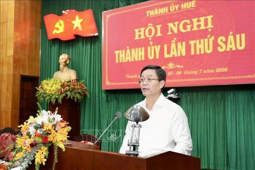 Bí thư Thành ủy Huế Nguyễn Đình Trung phát biểu khai mạc Hội nghị. Ảnh: Mai Trang/TTXVN