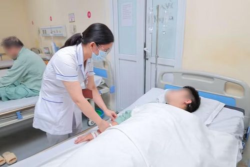 Bệnh nhân may mắn được cấp cứu kịp thời