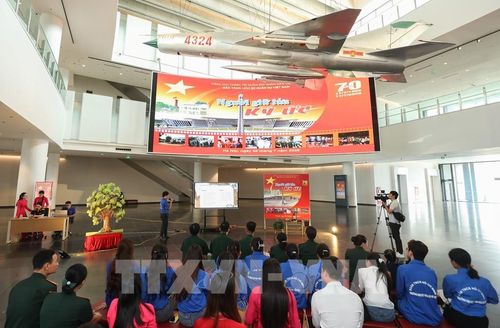 Toàn cảnh chương trình truyền thông giáo dục di sản “Người giữ lửa ký ức”. Ảnh: Tiến Long/TTXVN phát