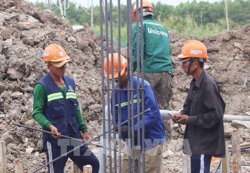 Cà Mau hiện có 48/76 chủ đầu tư có tỷ lệ giải ngân cao hơn mức trung bình của tỉnh. Ảnh: Tuấn Phi - TTXVN
