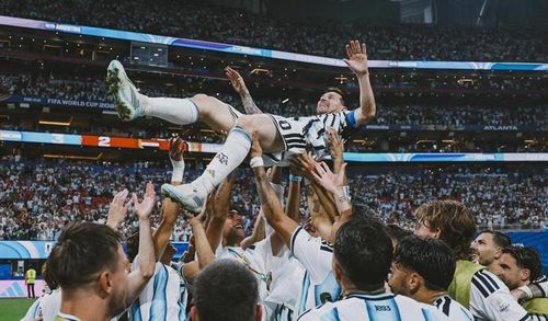 Sau 20 năm, Messi được FIFA gọi là "Vua kiến tạo". Ảnh: FIFA