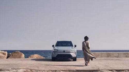 Volvo EX90