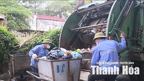 HTX dịch vụ vệ sinh môi trường Tân Sơn yêu cầu các lái xe chấp hành lộ trình và thời gian vận chuyển CTRSH.