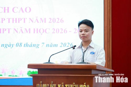 Em Đặng Đại Lâm chia sẻ tại lễ tuyên dương, khen thưởng.