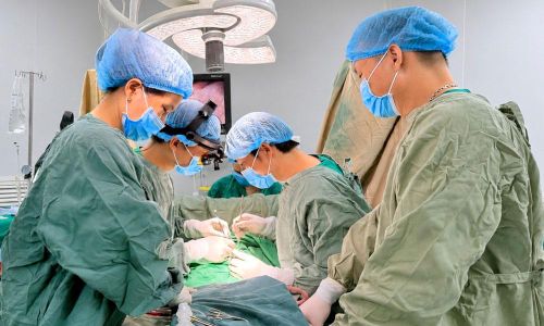  Ê-kíp Bệnh viện Sản - Nhi Bắc Ninh số 1 thực hiện ca phẫu thuật tim hở phức tạp cho bệnh nhi 8 tháng tuổi. 