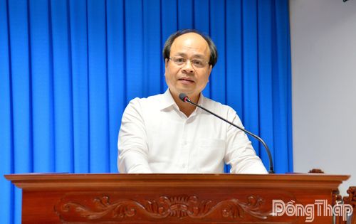 Đồng chí Trần Văn Dũng, Phó Giám đốc Sở Khoa học và Công nghệ tỉnh Đồng Tháp phát biểu tại hội nghị.