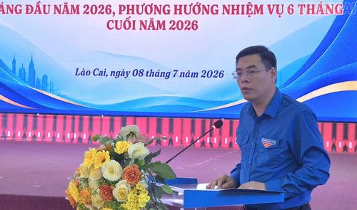 Đồng chí Hà Đức Hải - Ủy viên BCH Trung ương Đoàn, Ủy viên BCH Đảng bộ tỉnh, Phó Chủ tịch Ủy ban MTTQ Việt Nam tỉnh, Bí thư Tỉnh đoàn phát biểu tại hội nghị.