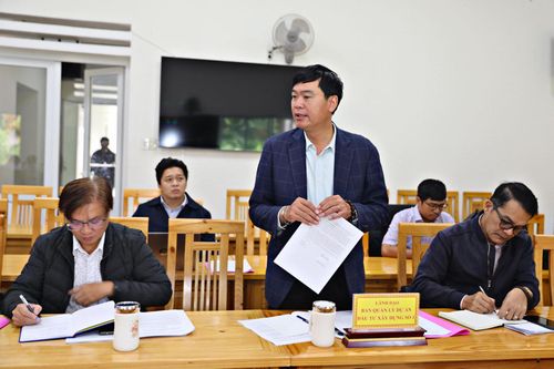 Lãnh đạo Ban Quản lý Dự án đầu tư xây dựng số 1 báo cáo tiến độ rà soát, định hướng lập quy hoạch chung đô thị các phường