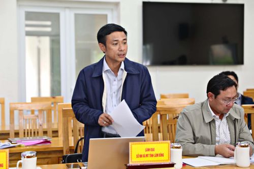 Lãnh đạo Sở Nông nghiệp và Môi trường trả lời, trao đổi đối với các vướng mắc, kiến nghị phường Cam Ly - Đà Lạt đề xuất