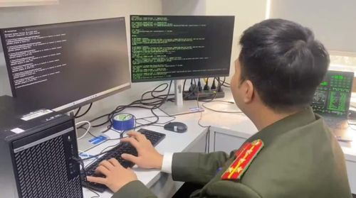 Phía sau mỗi chuyên án là những đêm trắng đấu trí với tội phạm.