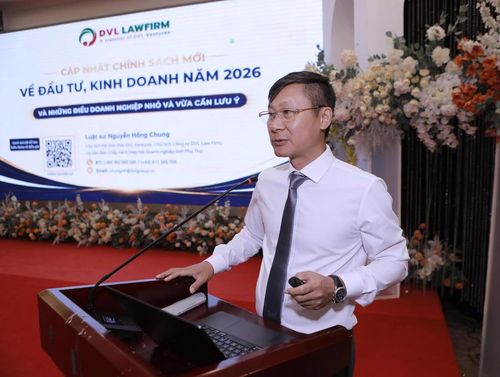 Ông Nguyễn Hồng Chung, Chủ tịch Hệ sinh thái DVL Ventures, Chủ tịch DVL Lawfirm chia sẻ tại buổi đối thoại