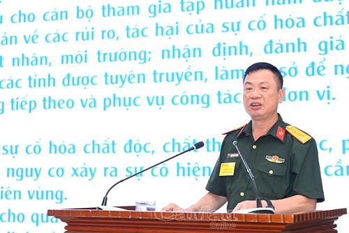  Đại tá Trần Công Thưởng, Binh chủng Hóa học, giới thiệu chuyên đề tổng quát về tác nhân, nguyên tắc chung trong ứng phó sự cố hóa chất độc, sinh học, bức xạ và hạt nhân (CBRN).
