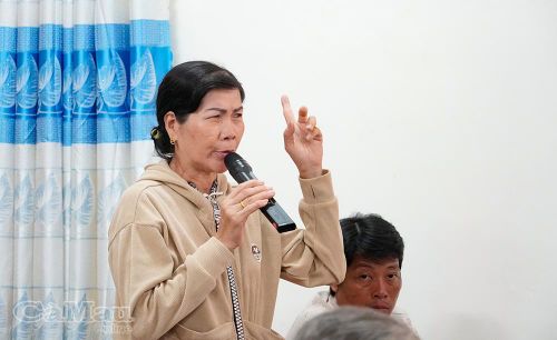 Cử tri Nguyễn Thị Liễu, ấp Tân Điền, kiến nghị nạo vét các tuyến kênh, sửa chữa các tuyến giao thông xuống cấp và đầu tư mở rộng nhà văn hoá ấp.