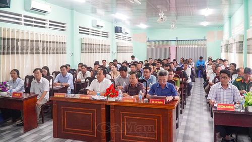 Có 80 cử tri xã Tân Tiến tham dự buổi tiếp xúc cử tri.