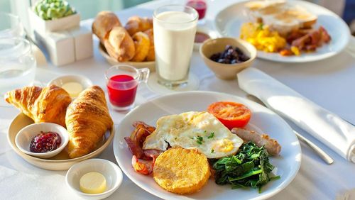 Các món ăn khô thường tạo cảm giác no lâu hơn