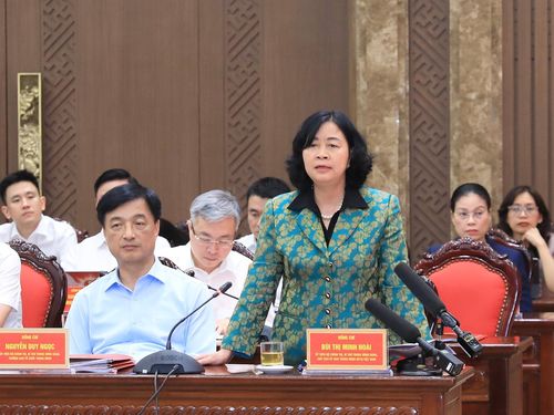 Chủ tịch Ủy ban Trung ương MTTQ Việt Nam Bùi Thị Minh Hoài phát biểu tại buổi làm việc. Ảnh: Quang Thái