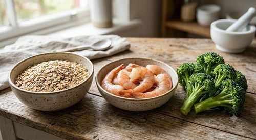 Yến mạch kết hợp với tôm và bông cải xanh.